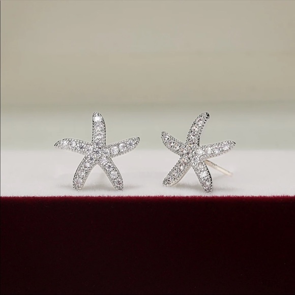 New 925 Silver Cute Starfish Diamond Stud Earrings - Picture 6 of 6